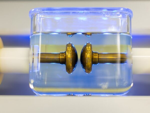 Transformer oil dielectric breakdown test